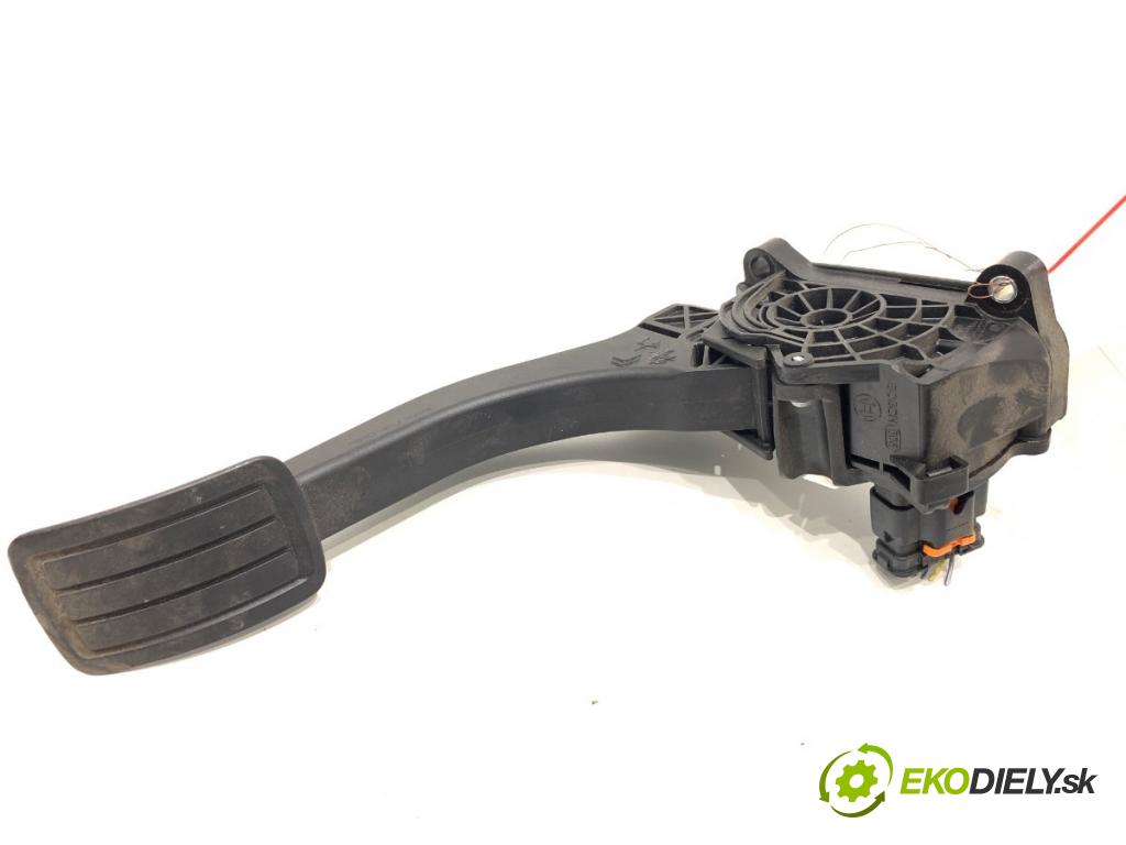 PEUGEOT 308 II liftback 2016 96 kW 1.2 THP 130 1199 Potenciometer plynu 9674829180 (Potenciometer plynového pedálu)