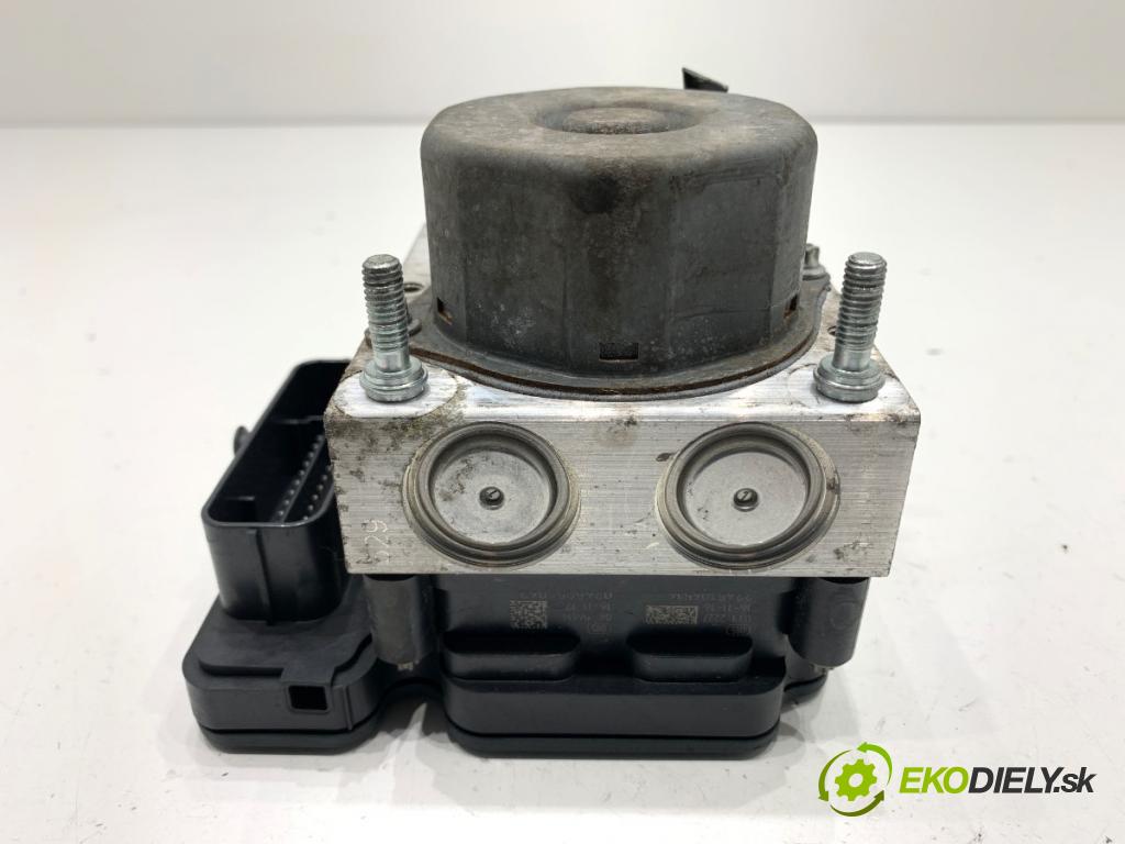 PEUGEOT 308 II liftback 2016 96 kW 1.2 THP 130 1199 Pumpa ABS 9816071180 (Pumpa ABS)