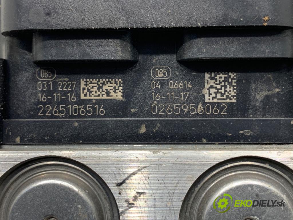 PEUGEOT 308 II liftback 2016 96 kW 1.2 THP 130 1199 Pumpa ABS 9816071180 (Pumpa ABS)