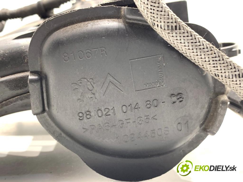 PEUGEOT 308 II liftback 2016 96 kW 1.2 THP 130 1199 potrubí sání 9802101480 (Sací potrubí)