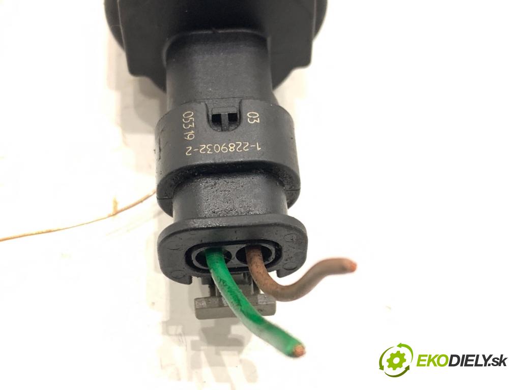 PEUGEOT 308 II liftback 2016 96 kW 1.2 THP 130 1199 Snímač variabilný fázy 9812046280 (Snímač)