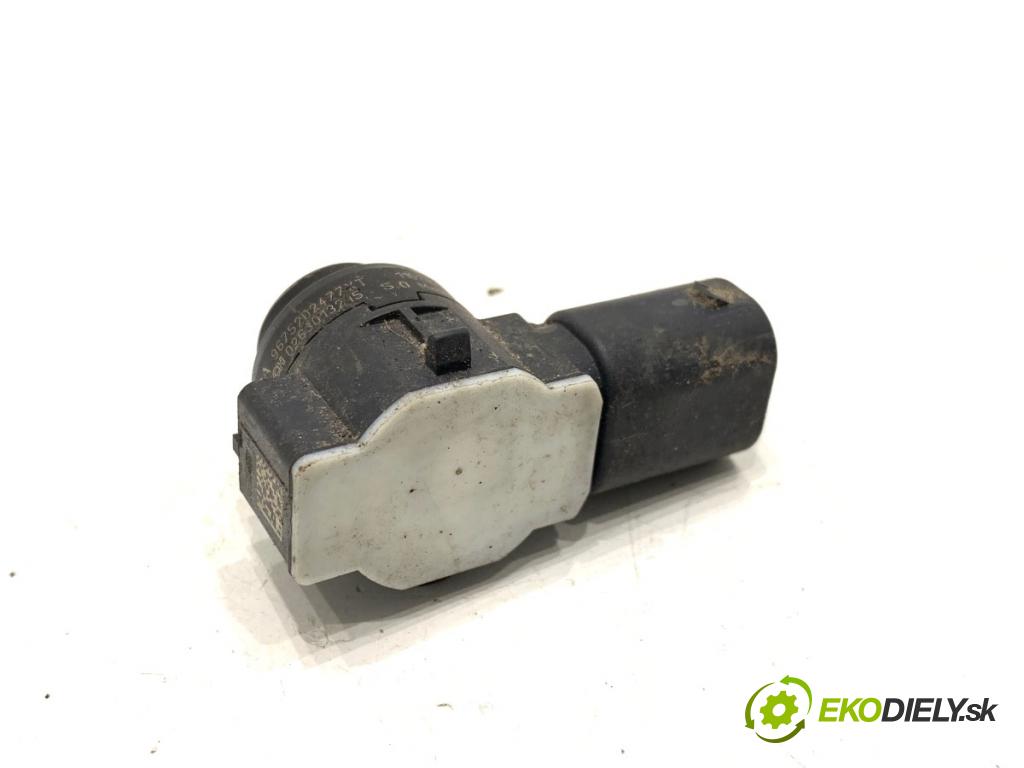 PEUGEOT 308 II liftback 2016 96 kW 1.2 THP 130 1199 Snímač PDC 9675202477XT 0263013215