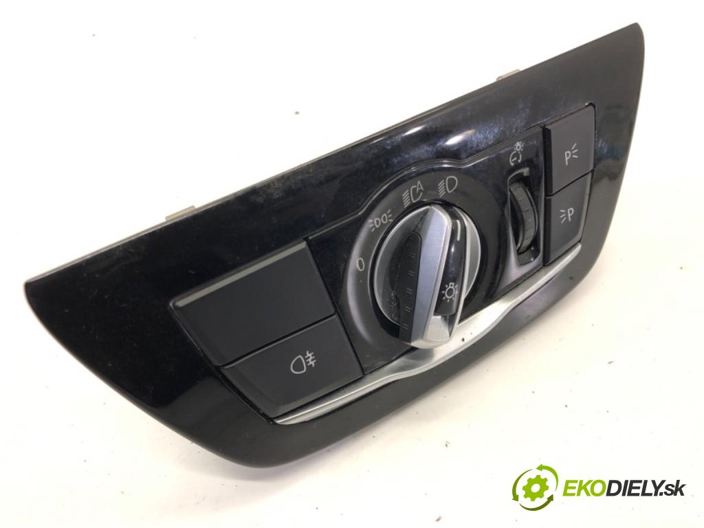 BMW G30 sedan 2021 110 kW 518 d Mild-Hybrid 1995 spínač světel 9472969