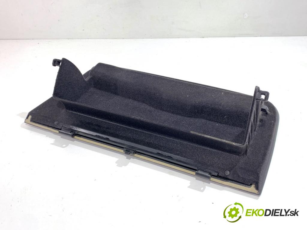 BMW G30 sedan 2021 110 kW 518 d Mild-Hybrid 1995 přihrádka kastlík spolujezdce  (Přihrádka (kastlík))