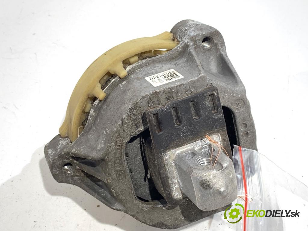 BMW G30 sedan 2021 110 kW 518 d Mild-Hybrid 1995 AirBag Motor ľavy 6883513