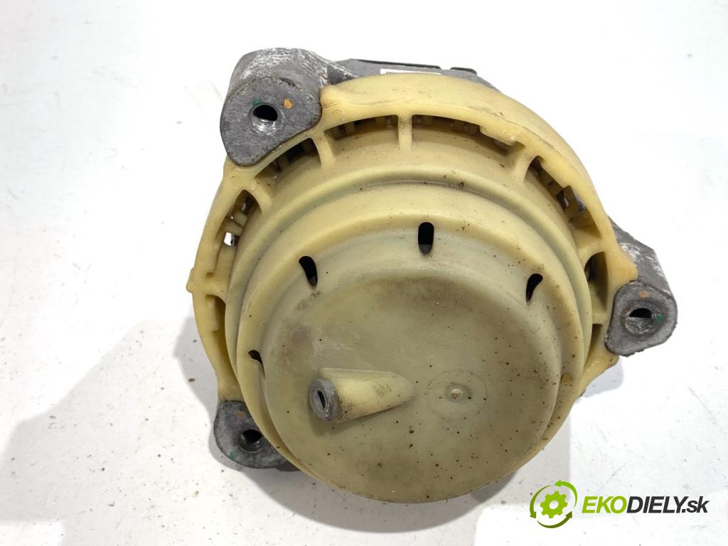 BMW G30 sedan 2021 110 kW 518 d Mild-Hybrid 1995 AirBag Motor ľavy 6883513