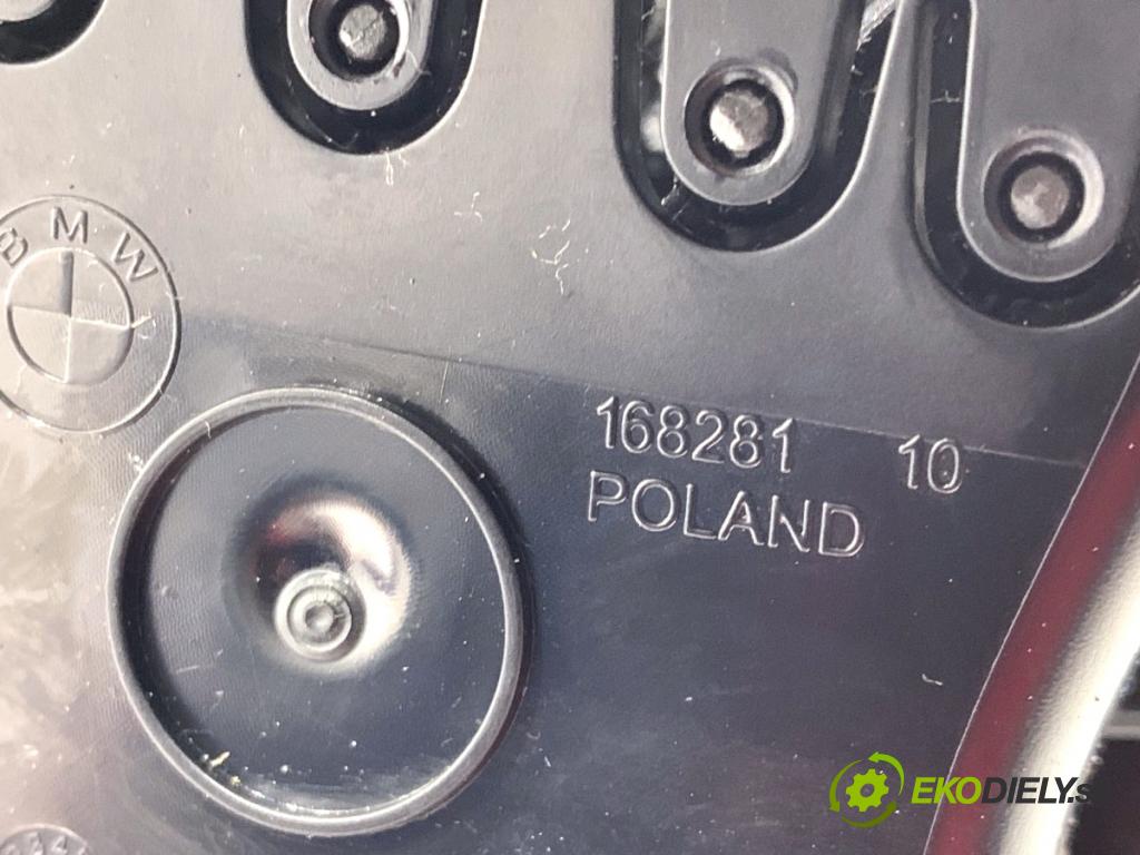 BMW G30 sedan 2021 110 kW 518 d Mild-Hybrid 1995 mří topení zadní část 9330685