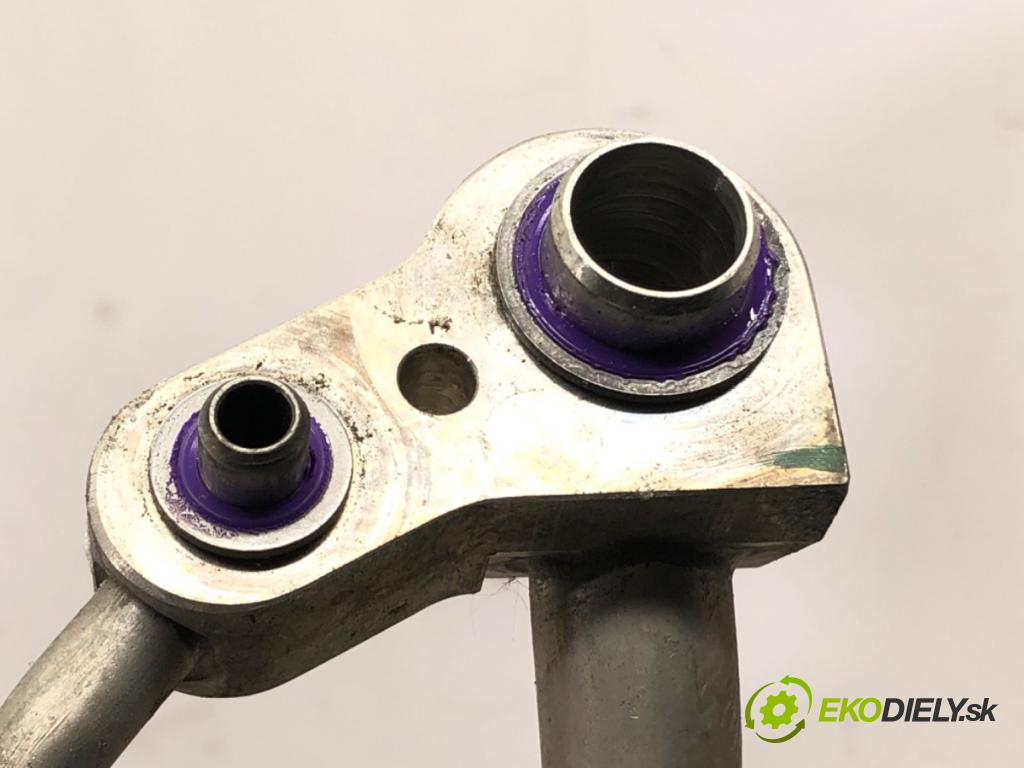 BMW G30 sedan 2021 110 kW 518 d Mild-Hybrid 1995 rúrka klimatizace 9860584 (Trubka klimatizace)