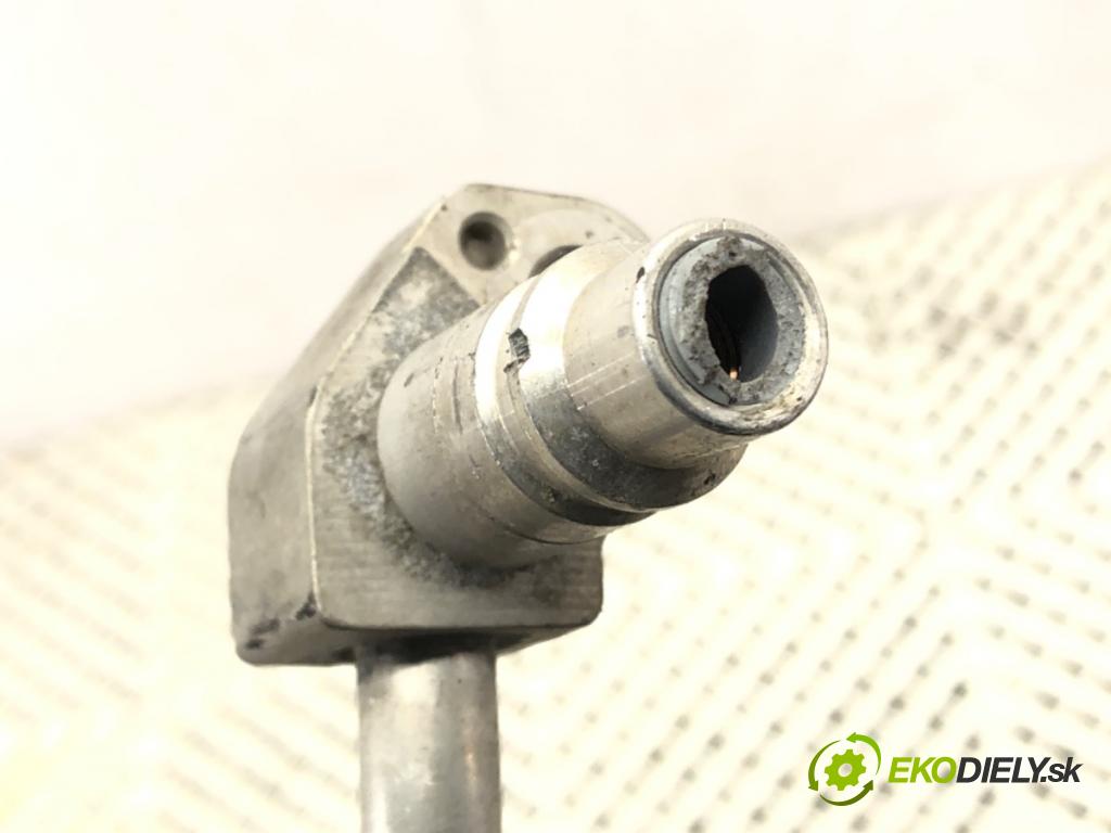 BMW G30 sedan 2021 110 kW 518 d Mild-Hybrid 1995 rúrka klimatizace 9860584 (Trubka klimatizace)