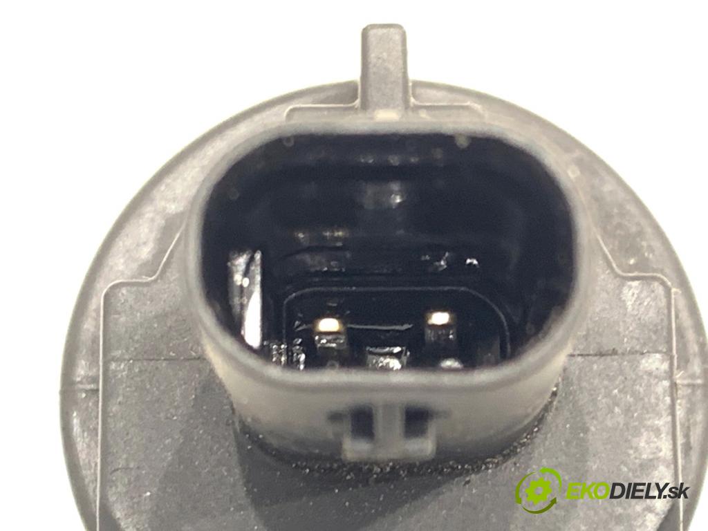 PEUGEOT 308 II liftback 2016 96 kW 1.2 THP 130 1199 Snímač variabilný fázy 9832156780 (Snímač)