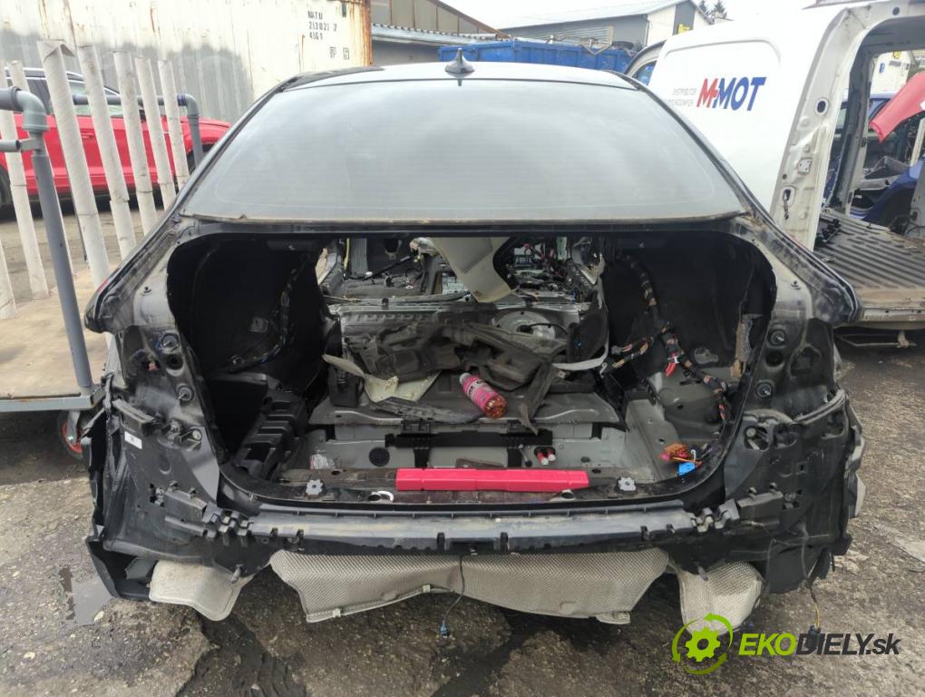 BMW G30 sedan 2021 110 kW 518 d Mild-Hybrid 1995 KAROSERIA ČTVRŤÁK blatník zadní část levý pravý práh střecha PODŁUŻNICA levý pravý