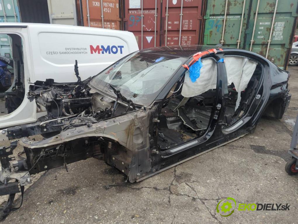 BMW G30 sedan 2021 110 kW 518 d Mild-Hybrid 1995 KAROSERIA ČTVRŤÁK blatník zadní část levý pravý práh střecha PODŁUŻNICA levý pravý