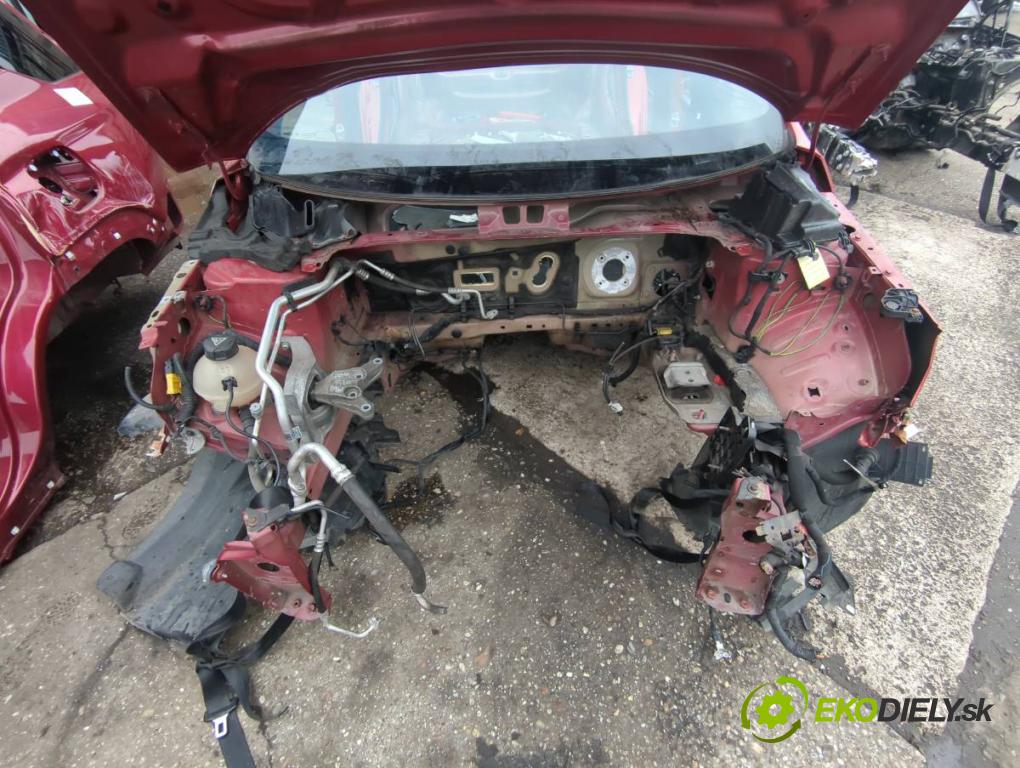 PEUGEOT 308 II liftback 2016 96 kW 1.2 THP 130 1199 KAROSERIA ČTVRŤÁK blatník zadní část levý pravý práh střecha PODŁUŻNICA levý pravý