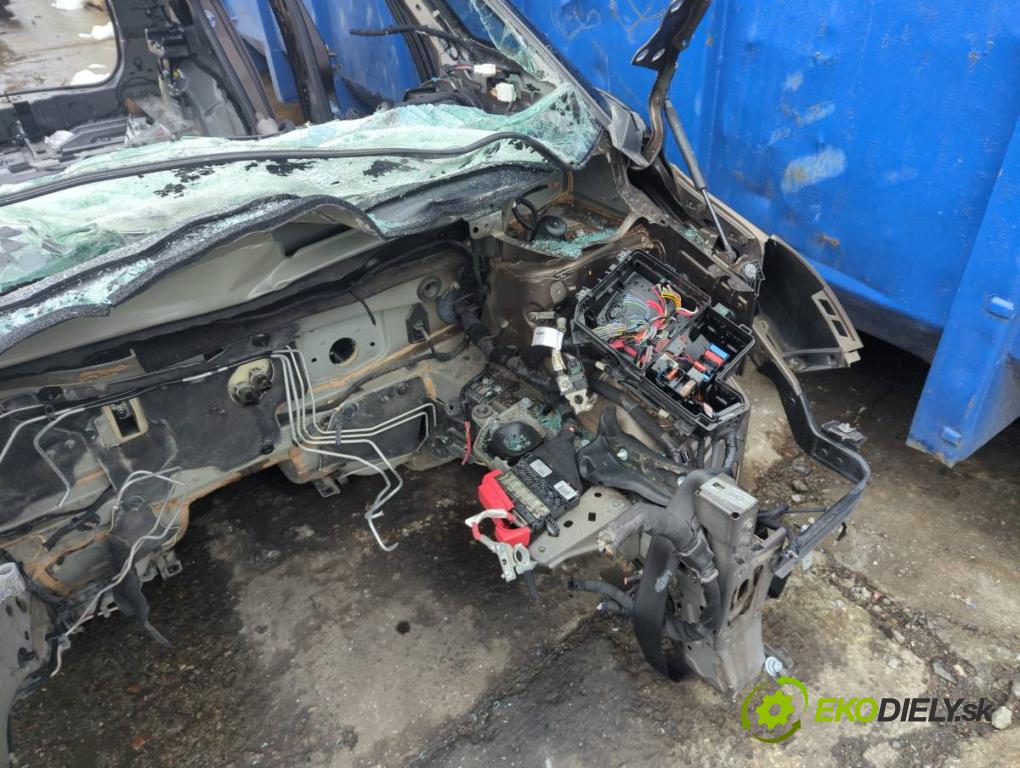 RENAULT GRAND SCENIC IV nadwozie wielkoprzestrzenne (MPV) 2018 103 kW 1.3 TCe 140 1332 KAROSERIA ČTVRŤÁK blatník zadní část levý pravý práh střecha PODŁUŻNICA levý pravý