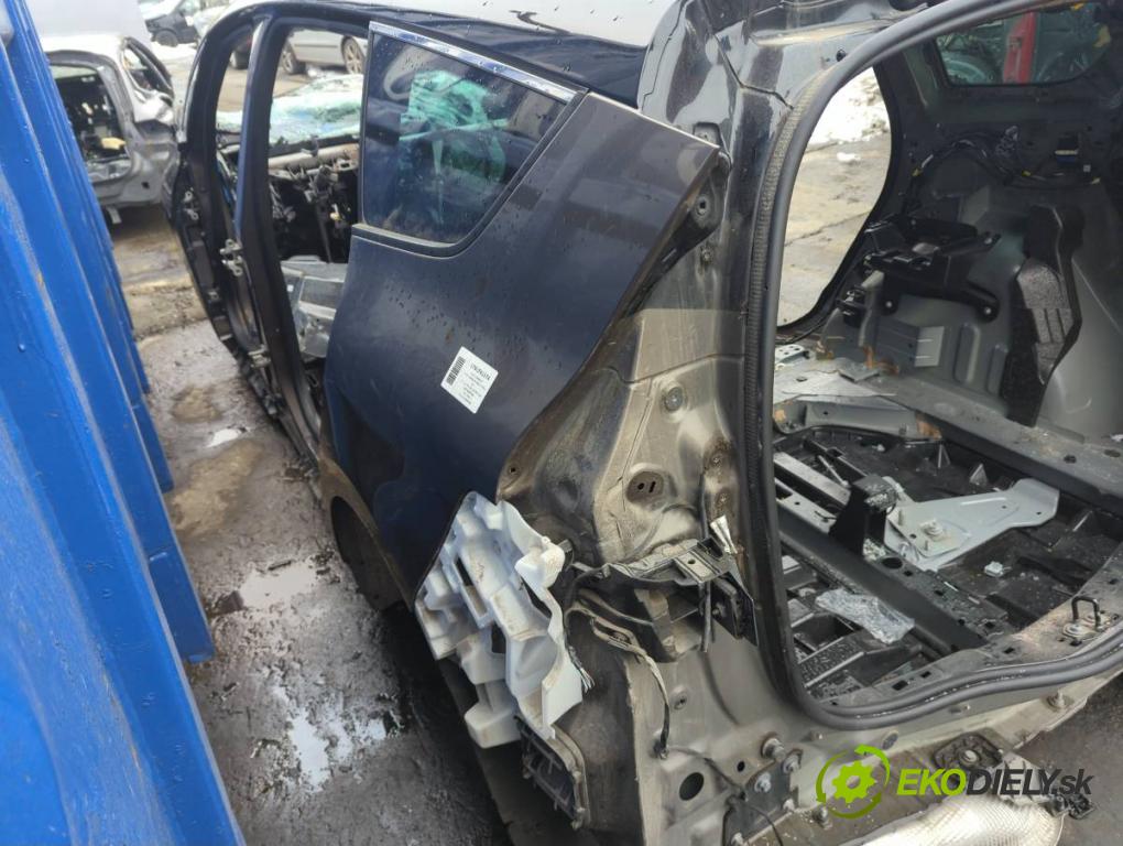 RENAULT GRAND SCENIC IV nadwozie wielkoprzestrzenne (MPV) 2018 103 kW 1.3 TCe 140 1332 KAROSERIA ČTVRŤÁK blatník zadní část levý pravý práh střecha PODŁUŻNICA levý pravý
