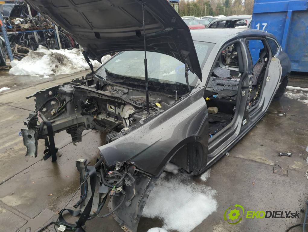 PEUGEOT 508 SW II Kombi 2019 96 kW 1.5 BlueHDi 130 1499 KAROSERIA ČTVRŤÁK blatník zadní část levý pravý práh střecha PODŁUŻNICA levý pravý