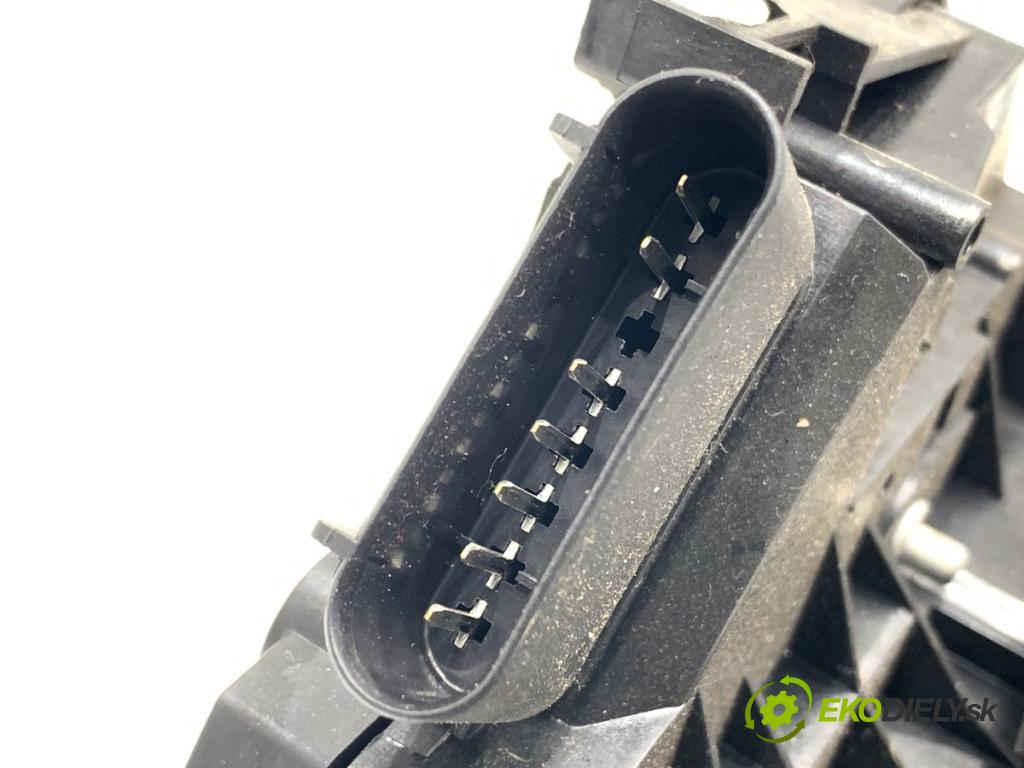 FORD TRANSIT CUSTOM I Autobus 2017 96 kW 2.0 EcoBlue 1995 zámok Dvere ľavy predný BK21-V219A65-DM