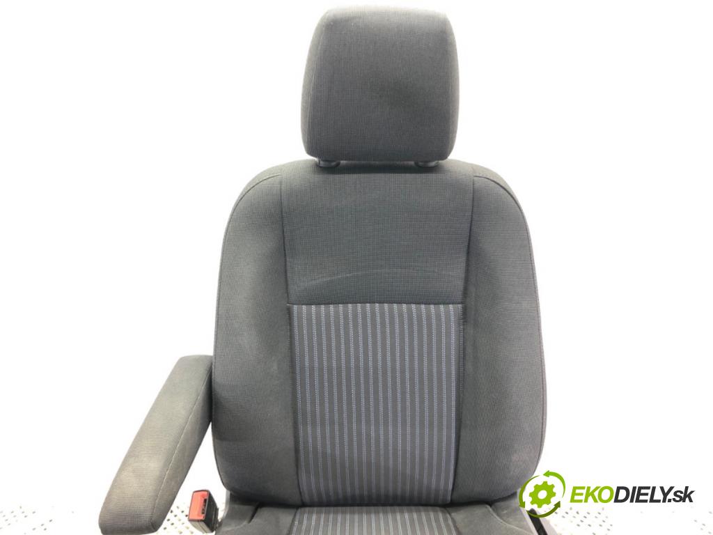 FORD TRANSIT CUSTOM I Autobus 2017 96 kW 2.0 EcoBlue 1995 Sedadlo ľavy predný