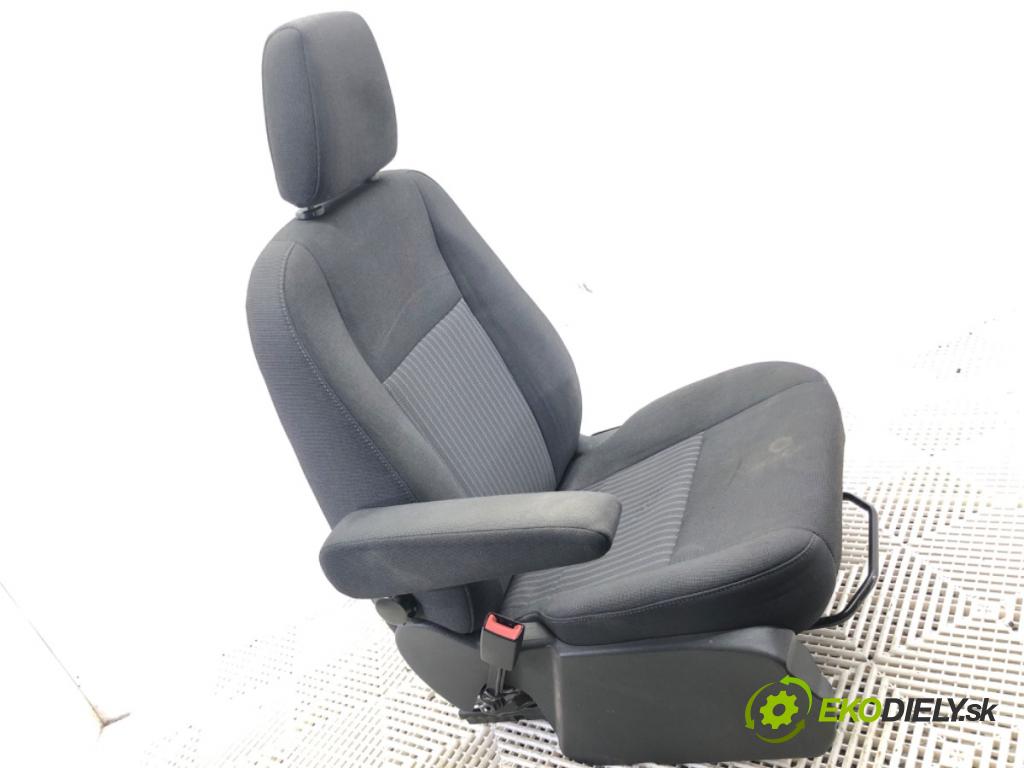 FORD TRANSIT CUSTOM I Autobus 2017 96 kW 2.0 EcoBlue 1995 Sedadlo ľavy predný