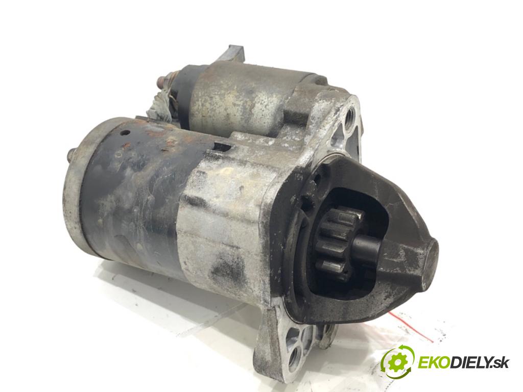 MAZDA 2 DE liftback 2010 63 kW 1.3 (DE3FS) 1349 startér M000T32771 (Startér)