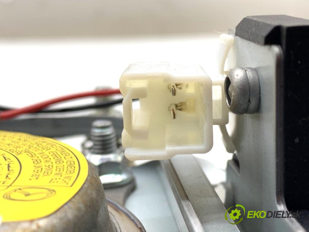 MAZDA 2 DE liftback 2010 63 kW 1.3 (DE3FS) 1349 AirBag volantu DF7357K0002 (Airbag)