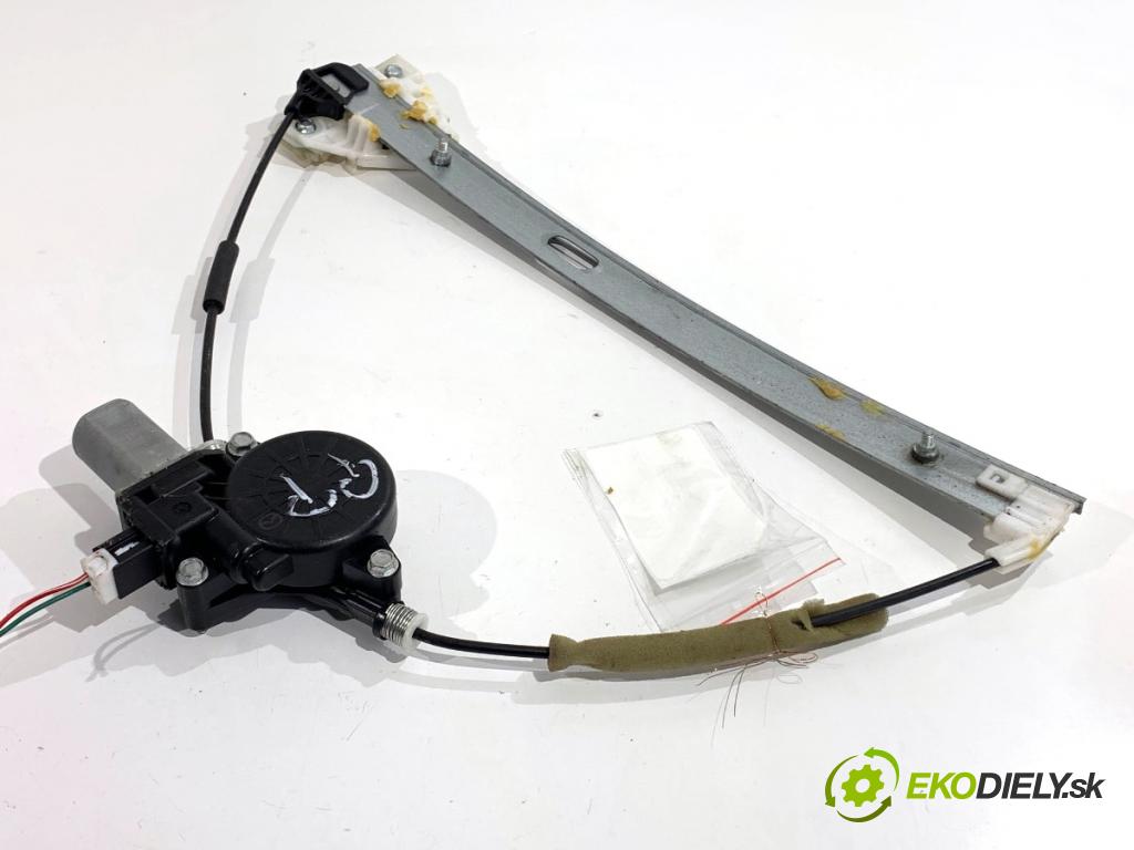 MAZDA 2 DE liftback 2010 63 kW 1.3 (DE3FS) 1349 Mechanizmus okna pravy predný D01G5858X