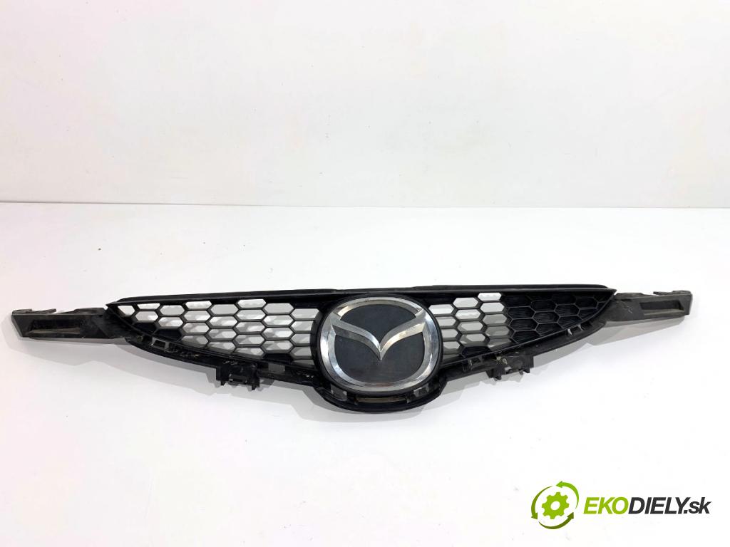 MAZDA 2 DE liftback 2010 63 kW 1.3 (DE3FS) 1349 mřížka maska D65150711 (Přední mřížka (maska chladiče))