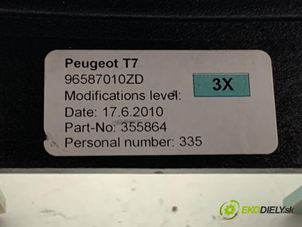 PEUGEOT 308 I liftback 2010 80 kW 1.6 HDi 1560 Lakťová opierka 96587010ZD (Lakťová opierka)