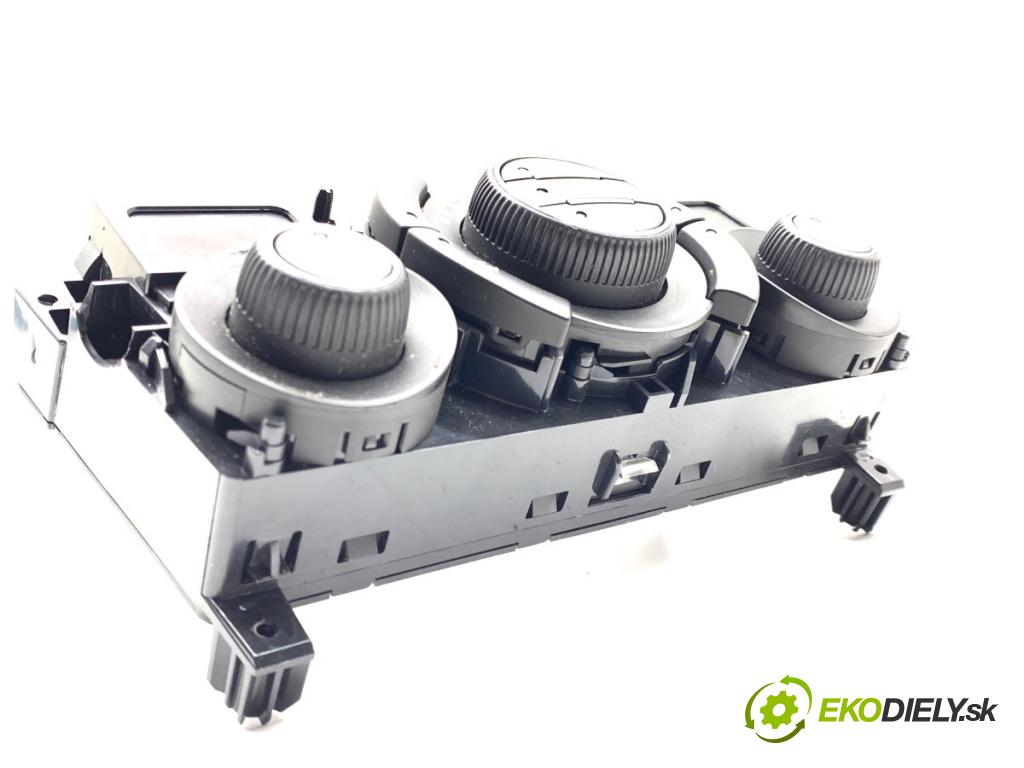 PEUGEOT 308 I liftback 2010 80 kW 1.6 HDi 1560 Panel ovládania kúrenia 96718462XT (Prepínacie páčky pod volantom)