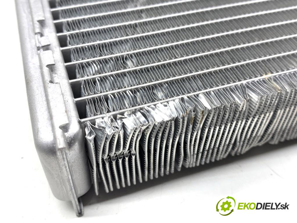 PEUGEOT 308 I liftback 2010 80 kW 1.6 HDi 1560 topné těleso radiátor topení T1014497T (Radiátor topení)