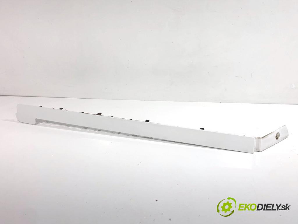 PEUGEOT PARTNER IV Nadwozie pełne/minivan 2020 75 kW 1.5 BlueHDi 100 1499 krycie plasty lyžiny Dvere posúvne pravy 98186968