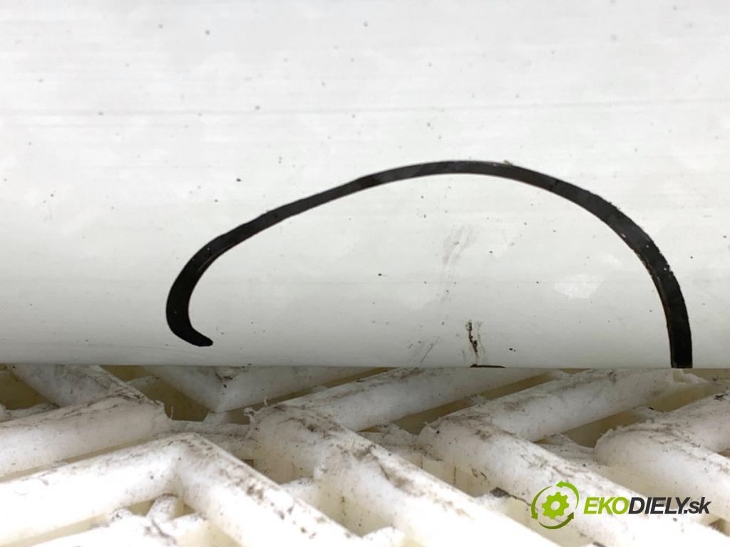 HONDA HR-V SUV 2017 96 kW 1.5 (RU1) 1498 kapota zadní část