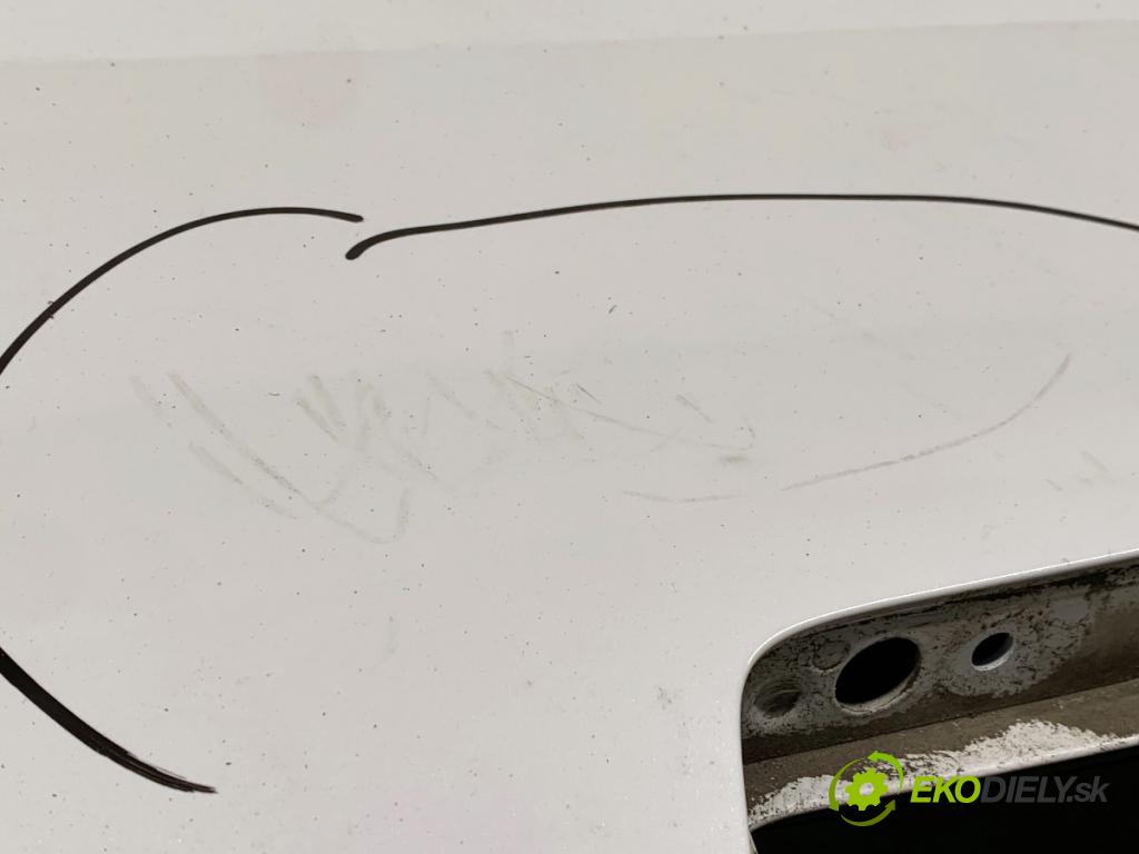 HONDA HR-V SUV 2017 96 kW 1.5 (RU1) 1498 kapota zadní část