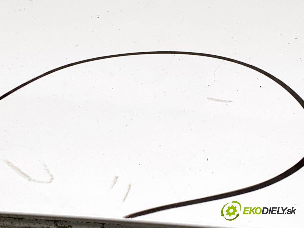 HONDA HR-V SUV 2017 96 kW 1.5 (RU1) 1498 kapota zadní část