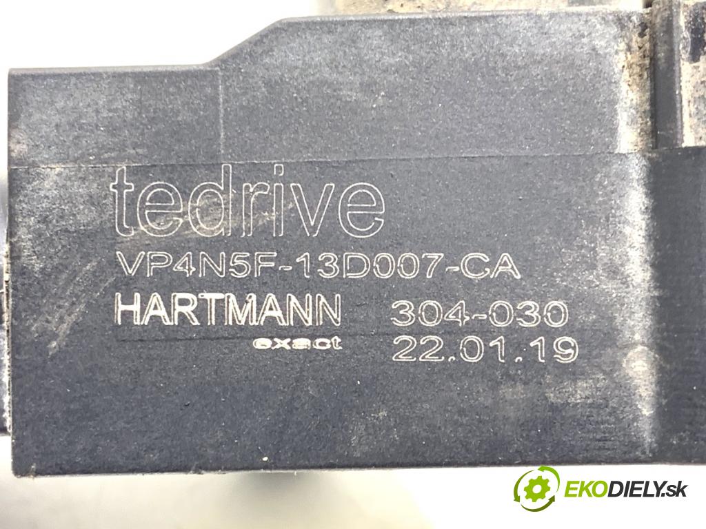 FORD KUGA II SUV 2019 110 kW 1.5 EcoBoost 1499 Snímač XENON pravy predný VP4N5F-13D007-CA