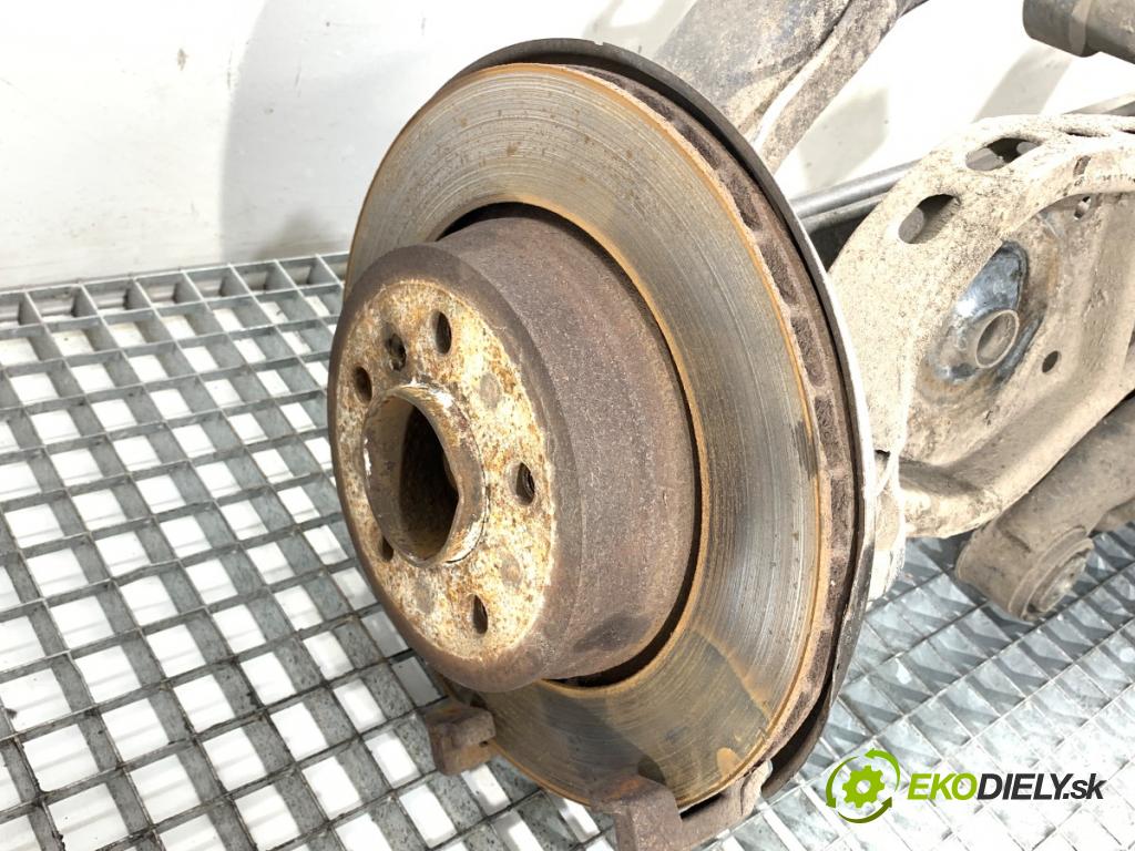 BMW E83 SUV 2007 110 kW 2.0 d 1995 Výstuha zad