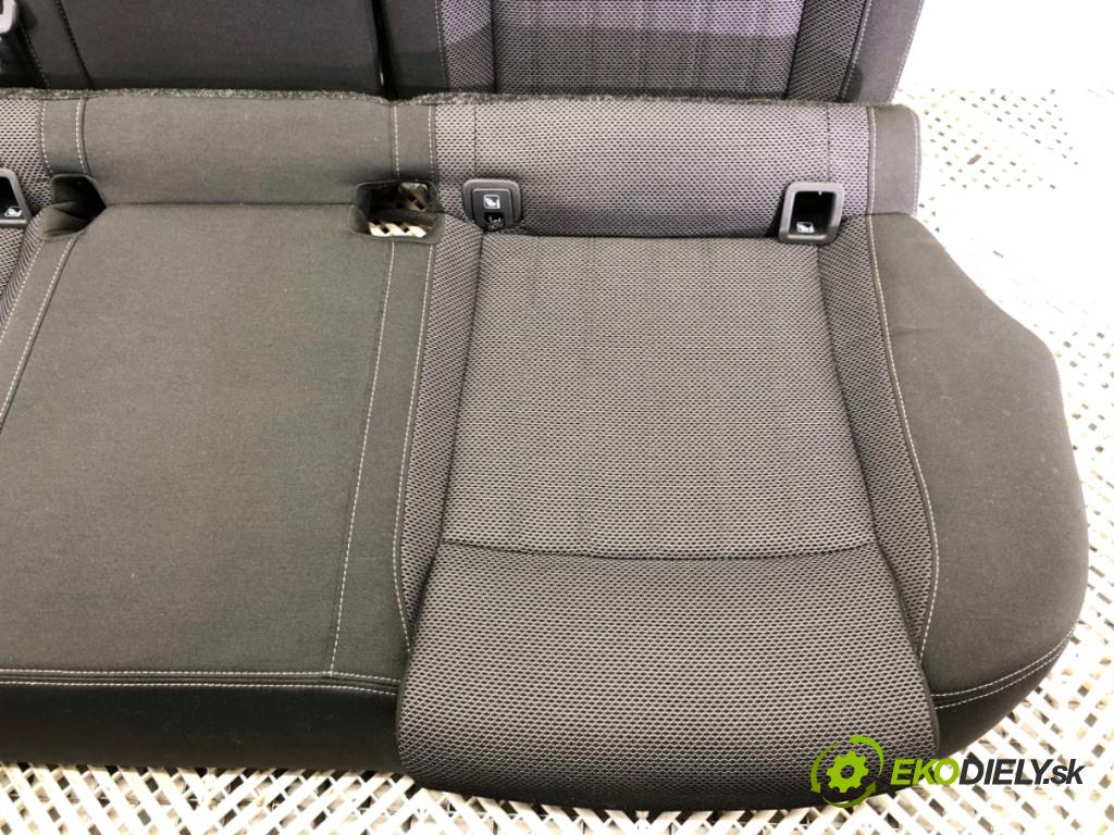 SKODA SUPERB III Kombi 2023 110 kW 2.0 TDI 1968 sedadlo druhý VLÁDA: