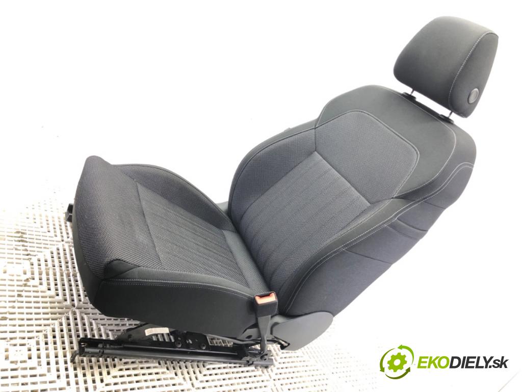 SKODA SUPERB III Kombi 2023 110 kW 2.0 TDI 1968 sedadlo pravý přední část