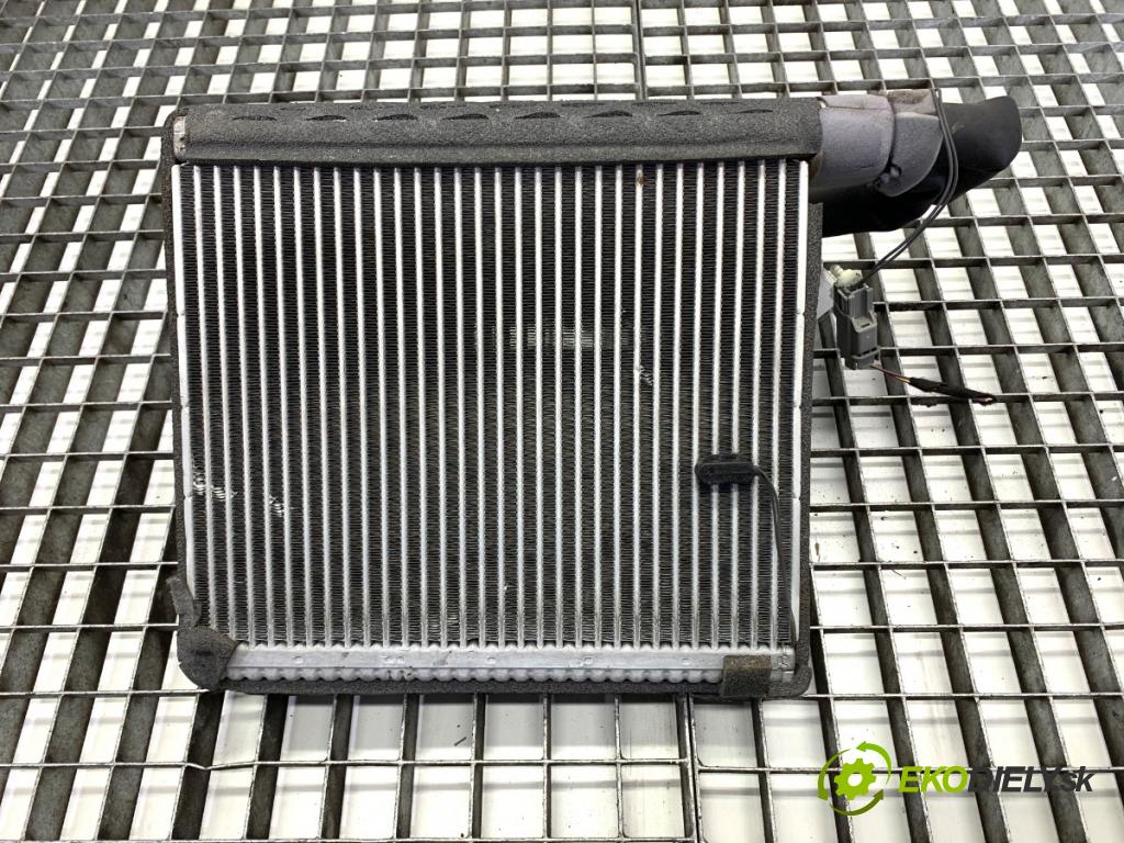 FORD TRANSIT CUSTOM I Autobus 2017 96 kW 2.0 EcoBlue 1995 Výparník klimatizace 