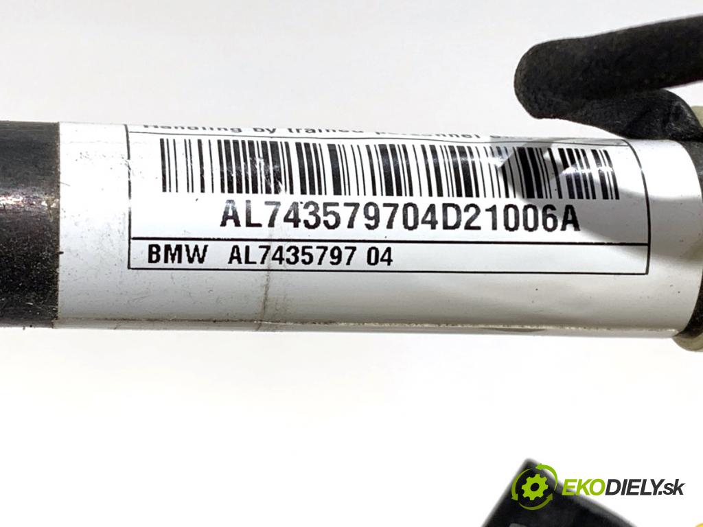BMW G30 sedan 2021 110 kW 518 d Mild-Hybrid 1995 KAZETA: PIROTECHNICKÉ: kapoty levý 7435797