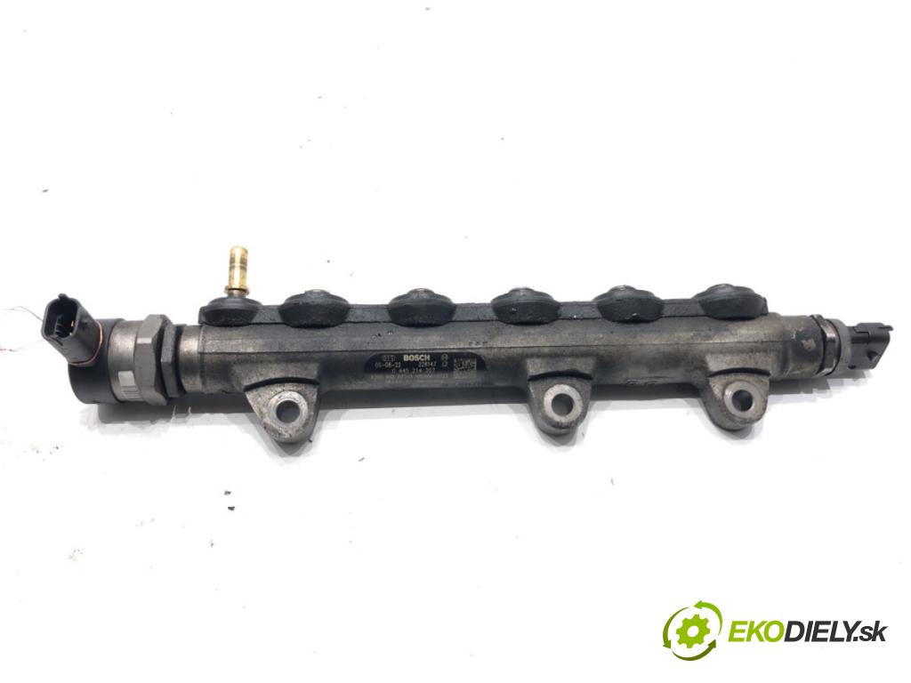 RENAULT LAGUNA III Kombi 2009 110 kW 2.0 dCi (KT01, KT08, KT09, KT0K, KT12, KT1D, KT1W) 1995 Lišta vstrekovacia 8200962035 0281002800 (Vstrekovacia lišta)