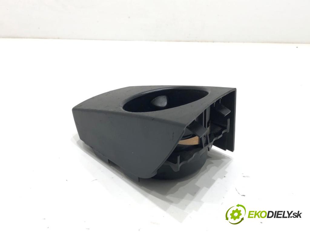 BMW E83 SUV 2007 110 kW 2.0 d 1995 Držiak na nápoje 3401957 (Držiak (úchyt) na nápoje)