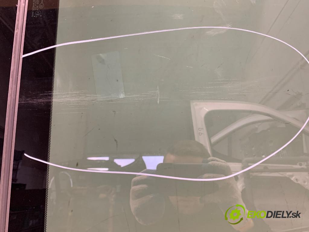 BMW E83 SUV 2007 110 kW 2.0 d 1995 střešní okno 3449359 6922652 (Sklo karoserie)