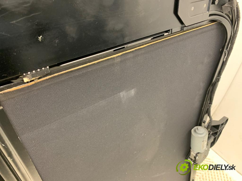 BMW E83 SUV 2007 110 kW 2.0 d 1995 střešní okno 3449359 6922652 (Sklo karoserie)