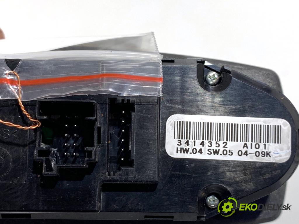 BMW E83 SUV 2007 110 kW 2.0 d 1995 Prepínač okien 3414352 (Prepínacie páčky pod volantom)