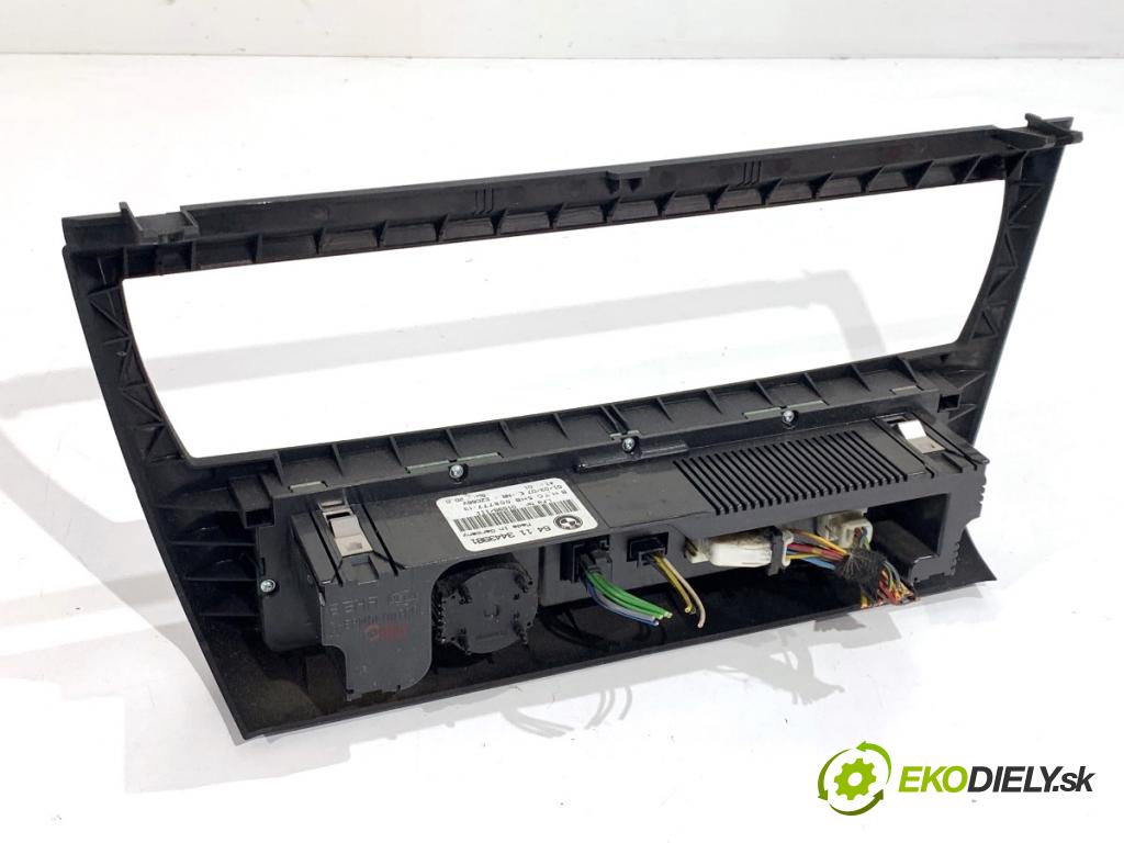 BMW E83 SUV 2007 110 kW 2.0 d 1995 Panel ovládania kúrenia 3443981 (Prepínacie páčky pod volantom)