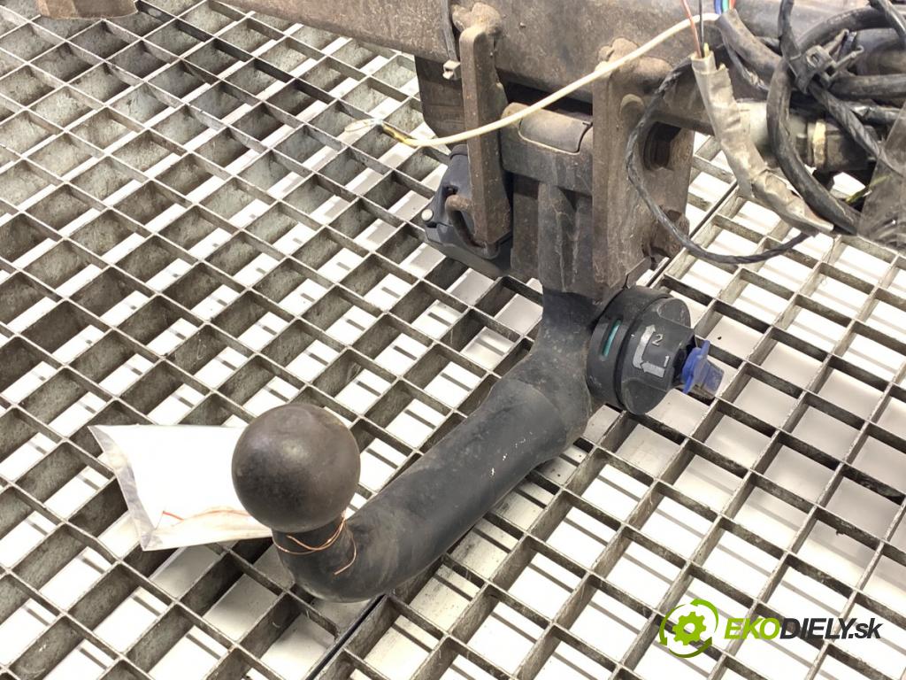 BMW E83 SUV 2007 110 kW 2.0 d 1995 Hák tažné zařízení (Tažné zařízení)