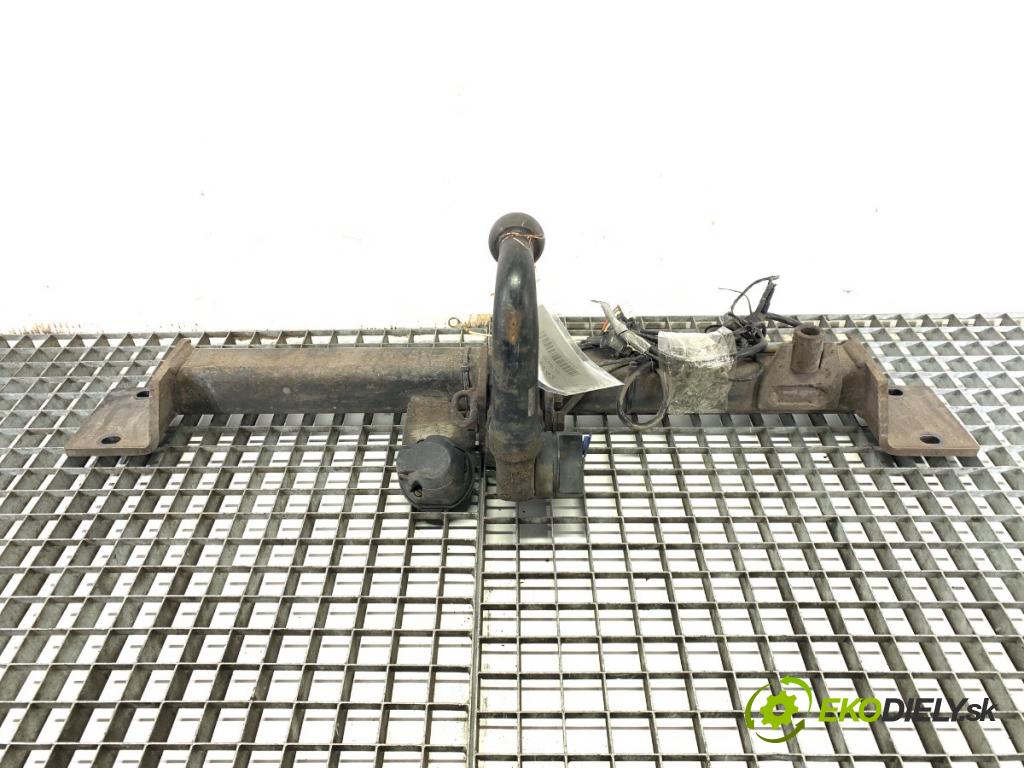 BMW E83 SUV 2007 110 kW 2.0 d 1995 Hák tažné zařízení (Tažné zařízení)