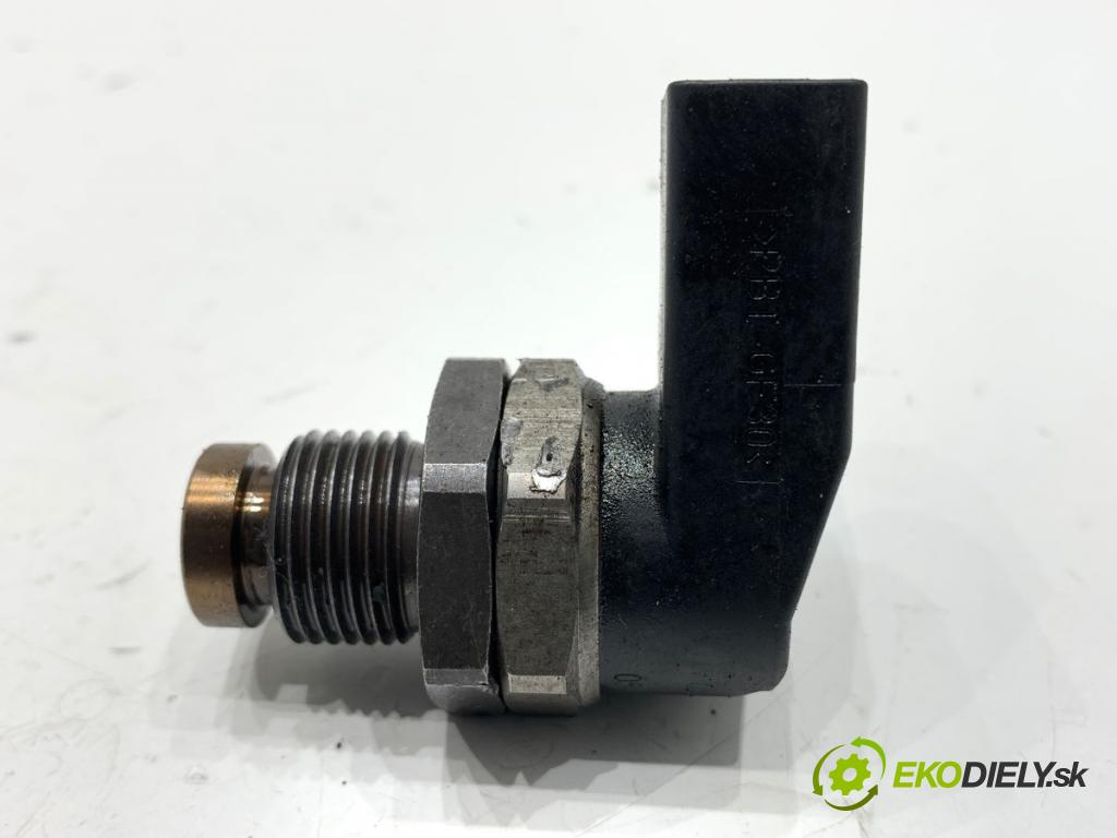 BMW E83 SUV 2007 110 kW 2.0 d 1995 Snímač tlaku paliva 0281002497 (Snímač)