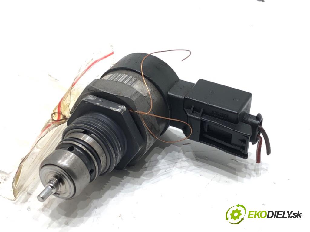 BMW E83 SUV 2007 110 kW 2.0 d 1995 Snímač tlaku paliva 0281002481 (Snímač)